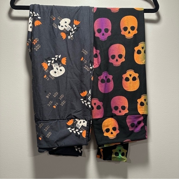 Set of 2 NWT LulaRoe OS Soft Leggings One Size 2-10 Small-Large Skull Skeleton - Picture 6 of 10